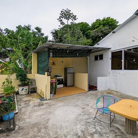 Apartamento Casa Zoila Hospedaje Frente Al Lago Lakefront Lodging Flores Exterior foto